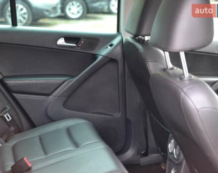 Серый Фольксваген Тигуан, объемом двигателя 1.98 л и пробегом 165 тыс. км за 10500 $, фото 19 на Automoto.ua