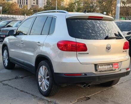 Серый Фольксваген Тигуан, объемом двигателя 2 л и пробегом 184 тыс. км за 10990 $, фото 10 на Automoto.ua