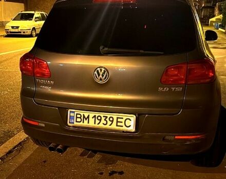 Сірий Фольксваген Тігуан, об'ємом двигуна 2 л та пробігом 196 тис. км за 12000 $, фото 1 на Automoto.ua