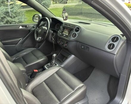 Фольксваген Тігуан 2012 у Кременчуге на Automoto.ua Сірий Фольксваген Тігуан, об'ємом двигуна 2 л та пробігом 250 тис. км за 11777 $, фото 15 на Automoto.ua