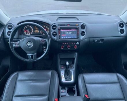 Серый Фольксваген Тигуан, объемом двигателя 2 л и пробегом 176 тыс. км за 10999 $, фото 12 на Automoto.ua