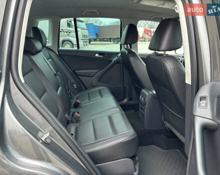 Серый Фольксваген Тигуан, объемом двигателя 1.98 л и пробегом 239 тыс. км за 11000 $, фото 15 на Automoto.ua