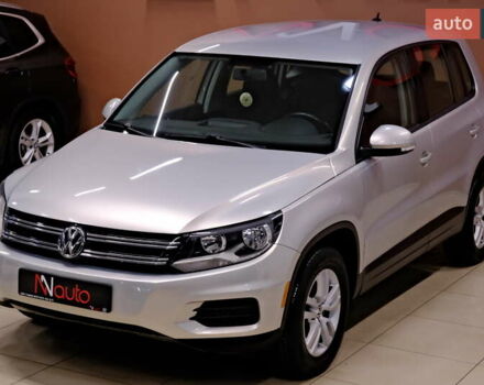 Сірий Фольксваген Тігуан, об'ємом двигуна 2 л та пробігом 170 тис. км за 9900 $, фото 2 на Automoto.ua
