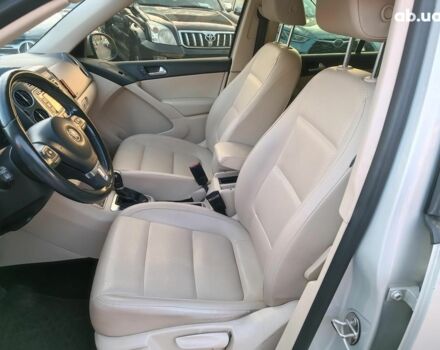 Серый Фольксваген Тигуан, объемом двигателя 2 л и пробегом 184 тыс. км за 10990 $, фото 18 на Automoto.ua