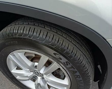 Серый Фольксваген Тигуан, объемом двигателя 1.98 л и пробегом 223 тыс. км за 10500 $, фото 13 на Automoto.ua