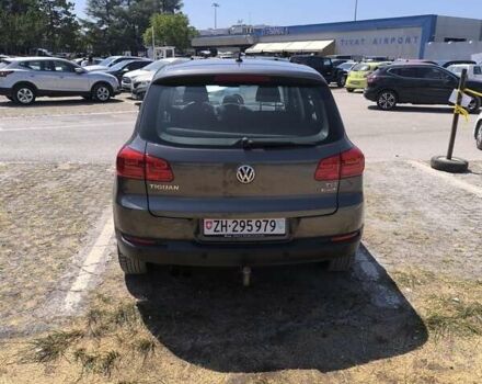 Серый Фольксваген Тигуан, объемом двигателя 1.4 л и пробегом 195 тыс. км за 8311 $, фото 6 на Automoto.ua