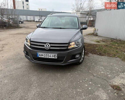 Серый Фольксваген Тигуан, объемом двигателя 1.97 л и пробегом 247 тыс. км за 14500 $, фото 1 на Automoto.ua