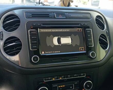 Серый Фольксваген Тигуан, объемом двигателя 2 л и пробегом 442 тыс. км за 11999 $, фото 24 на Automoto.ua