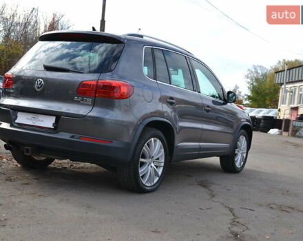 Сірий Фольксваген Тігуан, об'ємом двигуна 1.98 л та пробігом 310 тис. км за 10999 $, фото 7 на Automoto.ua