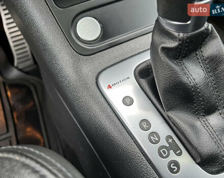 Серый Фольксваген Тигуан, объемом двигателя 2 л и пробегом 216 тыс. км за 10999 $, фото 35 на Automoto.ua