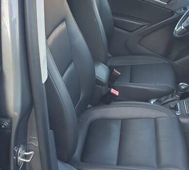 Сірий Фольксваген Тігуан, об'ємом двигуна 1.98 л та пробігом 227 тис. км за 11500 $, фото 11 на Automoto.ua