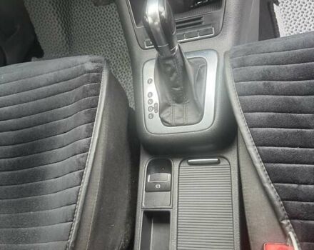 Сірий Фольксваген Тігуан, об'ємом двигуна 1.98 л та пробігом 243 тис. км за 10000 $, фото 15 на Automoto.ua