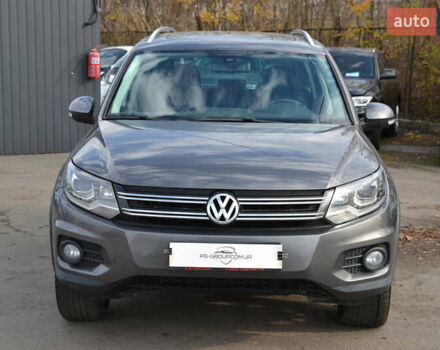 Сірий Фольксваген Тігуан, об'ємом двигуна 1.98 л та пробігом 310 тис. км за 10999 $, фото 2 на Automoto.ua