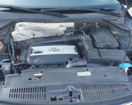 Сірий Фольксваген Тігуан, об'ємом двигуна 1.98 л та пробігом 227 тис. км за 11500 $, фото 30 на Automoto.ua