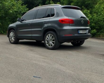 Сірий Фольксваген Тігуан, об'ємом двигуна 2 л та пробігом 205 тис. км за 12200 $, фото 4 на Automoto.ua