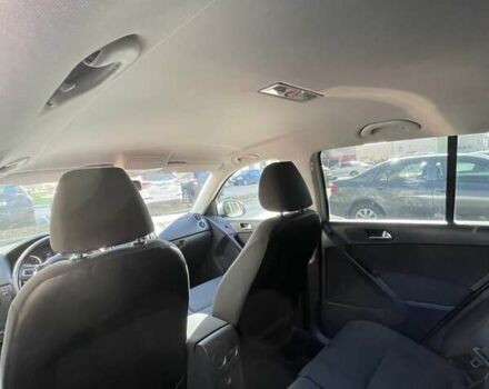 Серый Фольксваген Тигуан, объемом двигателя 1.98 л и пробегом 250 тыс. км за 13200 $, фото 10 на Automoto.ua