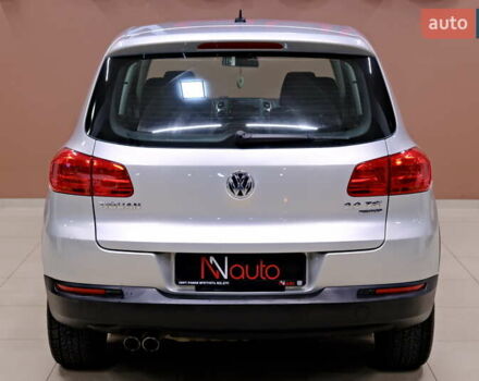 Сірий Фольксваген Тігуан, об'ємом двигуна 2 л та пробігом 170 тис. км за 9900 $, фото 13 на Automoto.ua