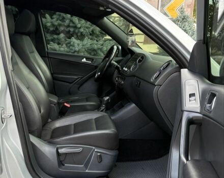 Фольксваген Тігуан 2012 у Кременчуге на Automoto.ua Сірий Фольксваген Тігуан, об'ємом двигуна 2 л та пробігом 250 тис. км за 11777 $, фото 17 на Automoto.ua