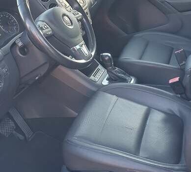 Сірий Фольксваген Тігуан, об'ємом двигуна 1.98 л та пробігом 227 тис. км за 11500 $, фото 10 на Automoto.ua