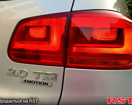 Серый Фольксваген Тигуан, объемом двигателя 2 л и пробегом 170 тыс. км за 12500 $, фото 1 на Automoto.ua