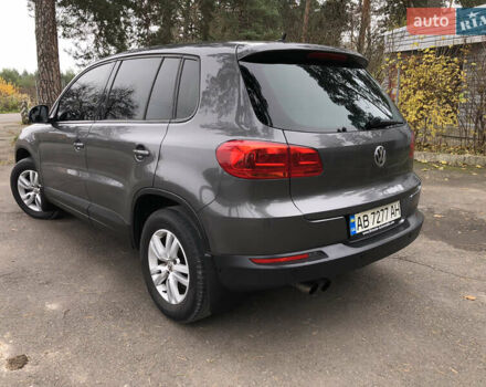Серый Фольксваген Тигуан, объемом двигателя 2 л и пробегом 212 тыс. км за 14800 $, фото 3 на Automoto.ua