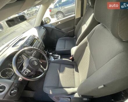 Серый Фольксваген Тигуан, объемом двигателя 1.98 л и пробегом 250 тыс. км за 13200 $, фото 6 на Automoto.ua