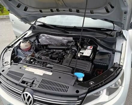 Серый Фольксваген Тигуан, объемом двигателя 1.98 л и пробегом 223 тыс. км за 10500 $, фото 27 на Automoto.ua