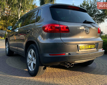 Серый Фольксваген Тигуан, объемом двигателя 2 л и пробегом 195 тыс. км за 10800 $, фото 4 на Automoto.ua