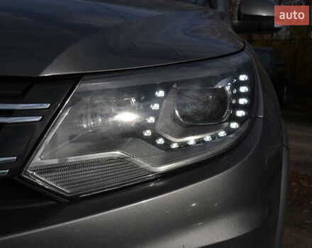 Сірий Фольксваген Тігуан, об'ємом двигуна 1.98 л та пробігом 310 тис. км за 10999 $, фото 31 на Automoto.ua