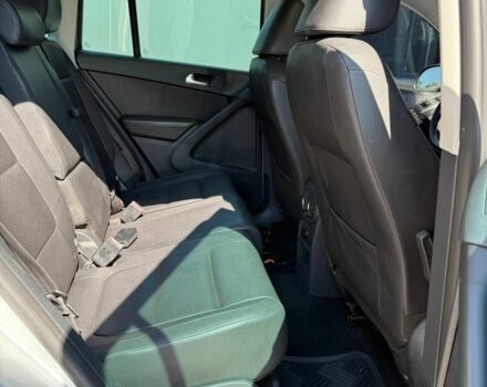 Серый Фольксваген Тигуан, объемом двигателя 2 л и пробегом 215 тыс. км за 9700 $, фото 18 на Automoto.ua