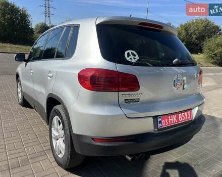 Сірий Фольксваген Тігуан, об'ємом двигуна 2 л та пробігом 160 тис. км за 9999 $, фото 7 на Automoto.ua