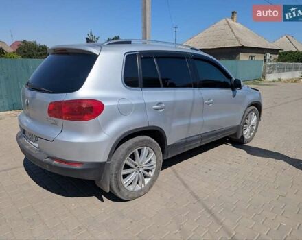 Серый Фольксваген Тигуан, объемом двигателя 1.98 л и пробегом 156 тыс. км за 12200 $, фото 2 на Automoto.ua