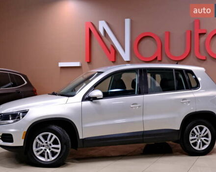 Сірий Фольксваген Тігуан, об'ємом двигуна 2 л та пробігом 170 тис. км за 9900 $, фото 12 на Automoto.ua