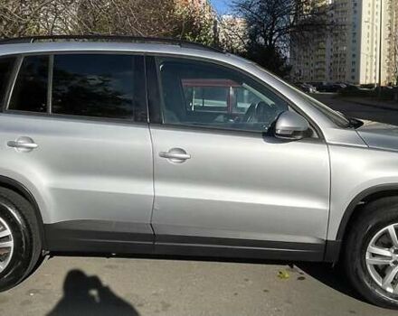 Серый Фольксваген Тигуан, объемом двигателя 1.98 л и пробегом 250 тыс. км за 13200 $, фото 3 на Automoto.ua