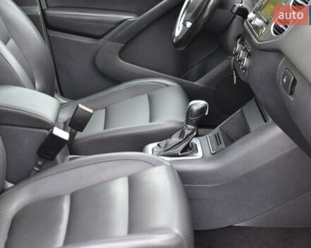 Серый Фольксваген Тигуан, объемом двигателя 1.98 л и пробегом 165 тыс. км за 10500 $, фото 22 на Automoto.ua