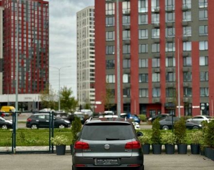 Сірий Фольксваген Тігуан, об'ємом двигуна 2 л та пробігом 186 тис. км за 14500 $, фото 15 на Automoto.ua