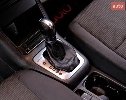 Сірий Фольксваген Тігуан, об'ємом двигуна 2 л та пробігом 170 тис. км за 9900 $, фото 16 на Automoto.ua