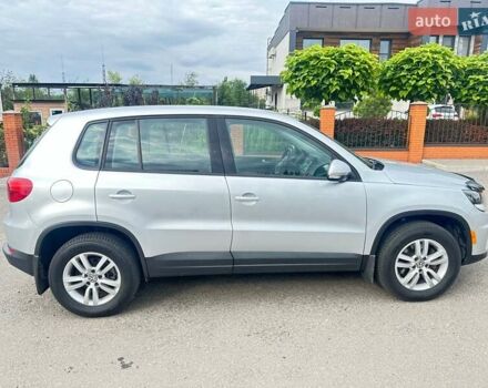 Сірий Фольксваген Тігуан, об'ємом двигуна 1.98 л та пробігом 132 тис. км за 11500 $, фото 4 на Automoto.ua