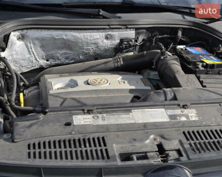 Сірий Фольксваген Тігуан, об'ємом двигуна 1.98 л та пробігом 310 тис. км за 10999 $, фото 29 на Automoto.ua