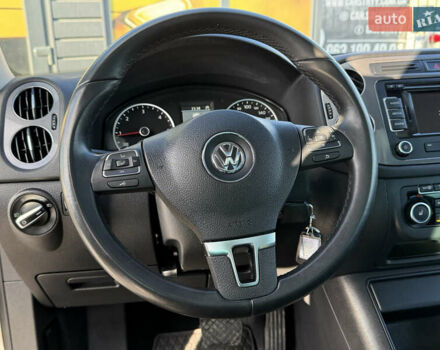 Серый Фольксваген Тигуан, объемом двигателя 2 л и пробегом 205 тыс. км за 15500 $, фото 46 на Automoto.ua