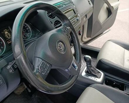 Серый Фольксваген Тигуан, объемом двигателя 1.98 л и пробегом 223 тыс. км за 10500 $, фото 23 на Automoto.ua