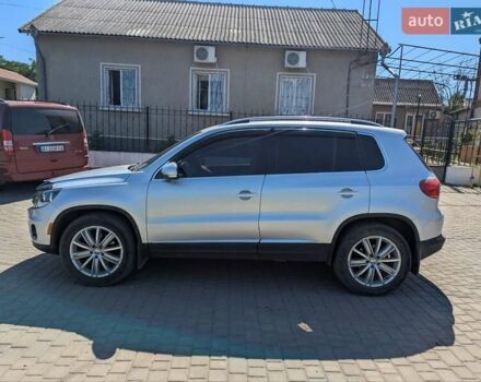 Серый Фольксваген Тигуан, объемом двигателя 1.98 л и пробегом 156 тыс. км за 12200 $, фото 1 на Automoto.ua