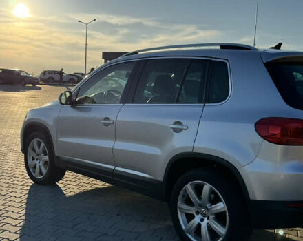 Серый Фольксваген Тигуан, объемом двигателя 2 л и пробегом 125 тыс. км за 14800 $, фото 27 на Automoto.ua