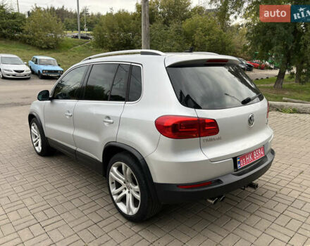 Серый Фольксваген Тигуан, объемом двигателя 2 л и пробегом 216 тыс. км за 10999 $, фото 12 на Automoto.ua
