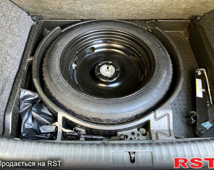 Серый Фольксваген Тигуан, объемом двигателя 2 л и пробегом 170 тыс. км за 12500 $, фото 11 на Automoto.ua