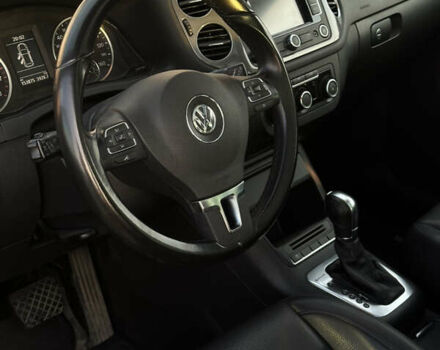 Сірий Фольксваген Тігуан, об'ємом двигуна 1.98 л та пробігом 167 тис. км за 13700 $, фото 11 на Automoto.ua