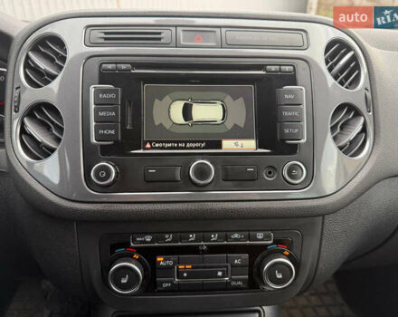 Серый Фольксваген Тигуан, объемом двигателя 1.97 л и пробегом 247 тыс. км за 14500 $, фото 14 на Automoto.ua