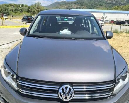 Серый Фольксваген Тигуан, объемом двигателя 1.4 л и пробегом 195 тыс. км за 8311 $, фото 2 на Automoto.ua