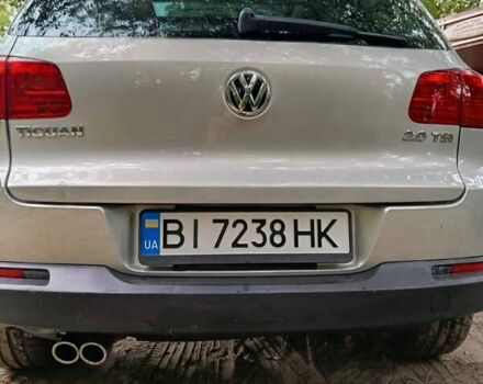 Сірий Фольксваген Тігуан, об'ємом двигуна 1.98 л та пробігом 200 тис. км за 13000 $, фото 6 на Automoto.ua