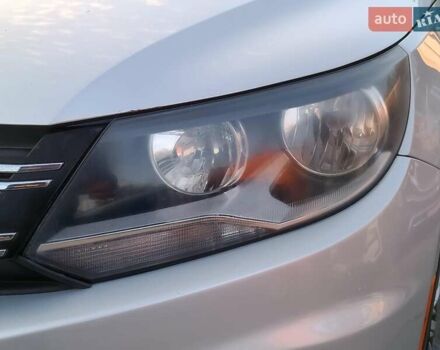 Серый Фольксваген Тигуан, объемом двигателя 2 л и пробегом 184 тыс. км за 10990 $, фото 3 на Automoto.ua